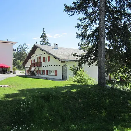 Swisschalet Montana 克莱恩 蒙塔纳