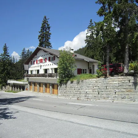 Swisschalet Montana 招待所