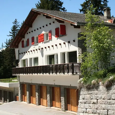 Swisschalet Montana 招待所 克莱恩 蒙塔纳